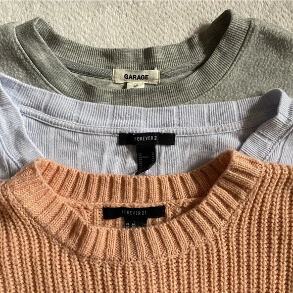 Bundle of cropped sweaters - Picture 2 of 3